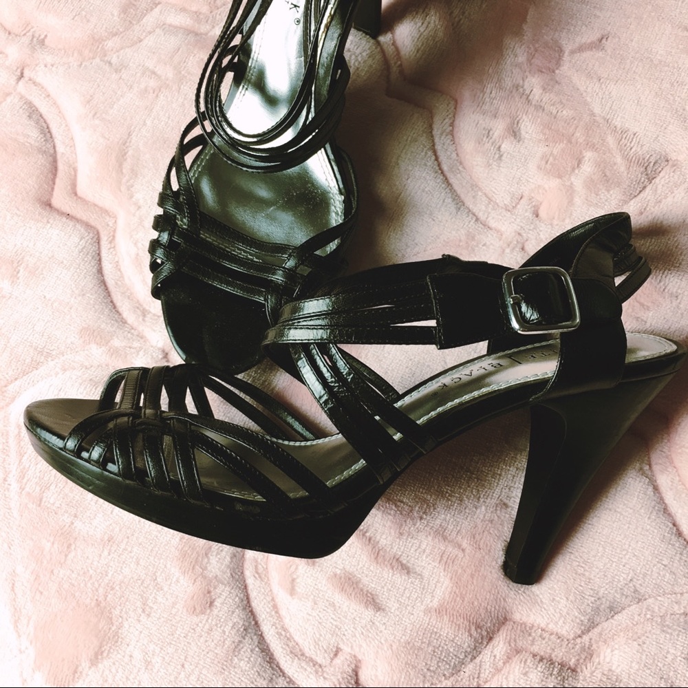 Black Heels Size 8 1/2 (#S-6)